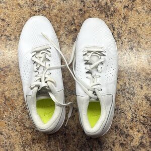 Nike Sideline Cheerleading Sneakers Size 9